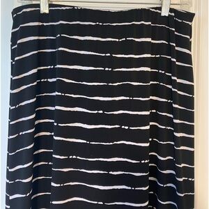 Chicos black and white strip knit skirt